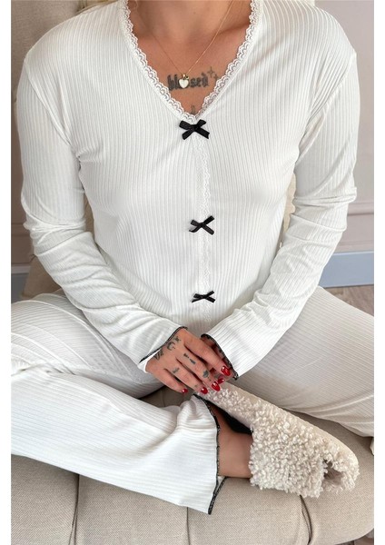 Beyaz Delicato Örme Uzun Kol Kadın Pijama Takımı indirimleri