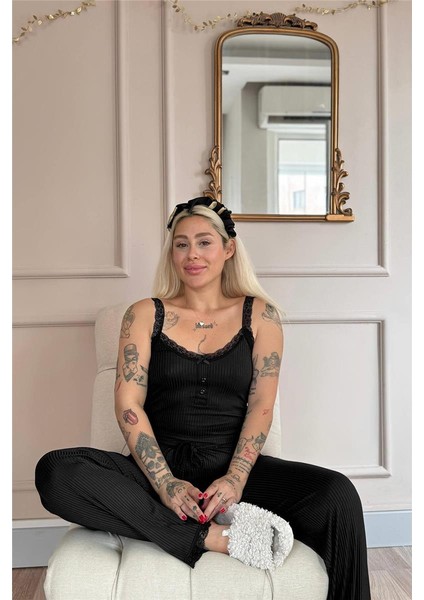 Siyah Sogno Örme Dantel Askılı Kadın Pijama Takımı modelleri