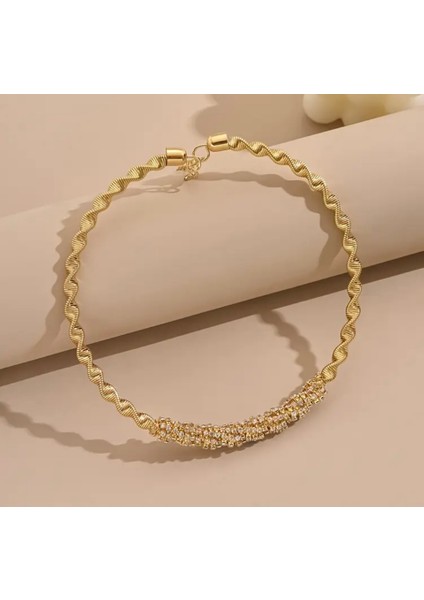 Taş Detay Choker Kolye