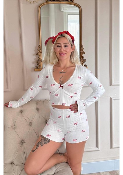 Beyaz Fiocco Pigiama Desenli Dantelli Örme Uzun Kol Şortlu Kadın Pijama Takımı modelleri