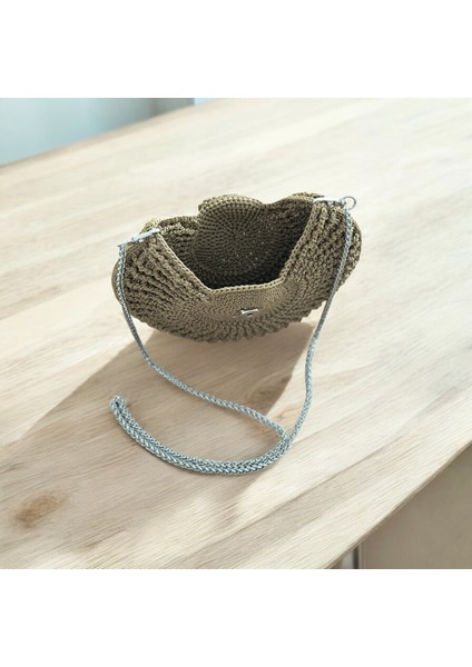 Kadın Vizon Zinzirli Çıtçıtlı Desenli Örgü Kol Omuz Çantası En 25 cm Boy 18 cm Derinlik 1 cm fiyatları
