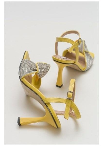 Kadın Glttr Sarı Taşlı Sandalet