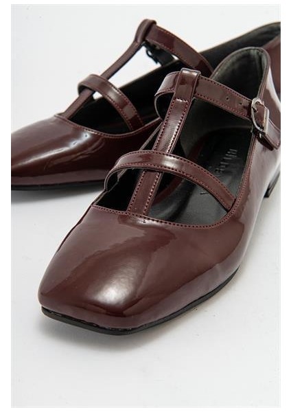 Kadın Fsta Bordo Rugan Tokalı Babet fiyatları