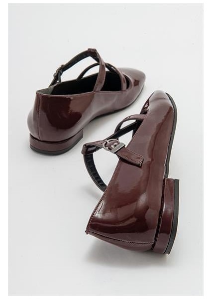 Kadın Fsta Bordo Rugan Tokalı Babet indirimleri