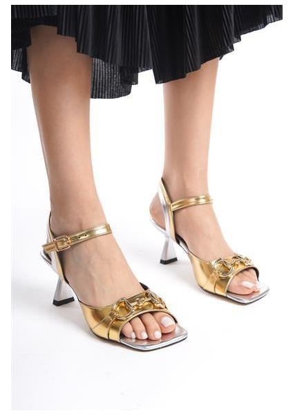 Kadın Nıty Altın Tokalı Sandalet