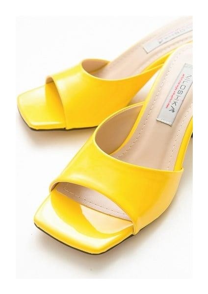 Kadın Dbln Sarı Rugan Terlik