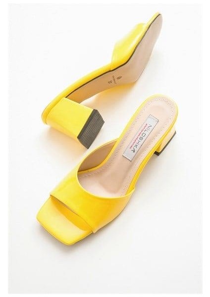 Kadın Dbln Sarı Rugan Terlik