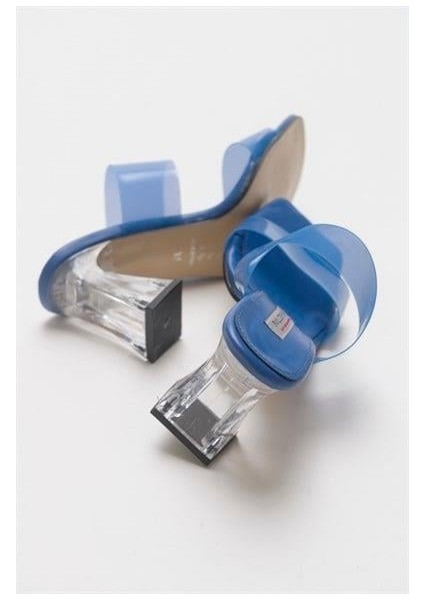 Kadın Opq Mavi Şeffaf Bantlı Terlik