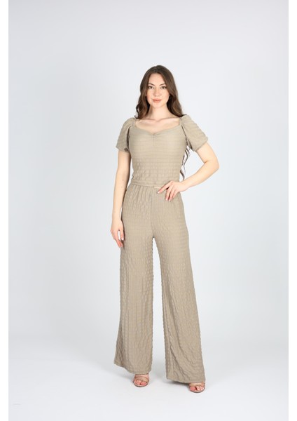 Kalp Yaka Crop Bluz Vebol Paça Yüksek Bel Lastikli Pantalon modelleri