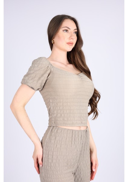 Kalp Yaka Crop Bluz Vebol Paça Yüksek Bel Lastikli Pantalon