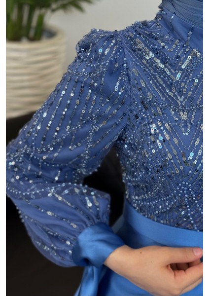 Elena Üstü Payetli Saten Abiye Mavi fırsatları