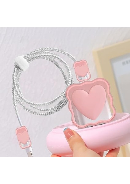 Aksesuar (5960) Pembe Kalp Şarj Aleti Kılıfı, Şarj Kablosu Örme Aparatı, Toparlayıcı, Kablo Koruyucu iPhone 18W/20W ile Uyumlu fiyatları