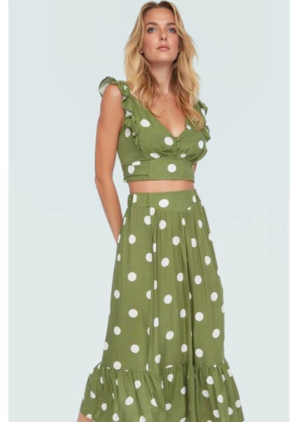 Rahat Puantiyeli Viskoz Bluz Etek Takım Plaj ve Günlük Kullanım Dayanıklı Malzeme Trend Tasarım