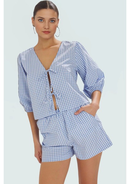 Rahat Yazlık Ekose Bluz Şort Takım 50 Pamuk Dokuma Kumaş Profesyonel Görünüm ve Şık
