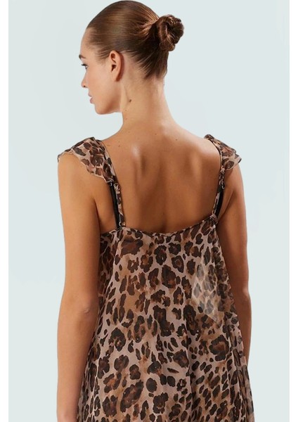 Leopar Desenli Şifon Plaj Takımı Yelek ve Şort Rahat Şık Yaz Kombininiz Profesyonel Görünüm modelleri