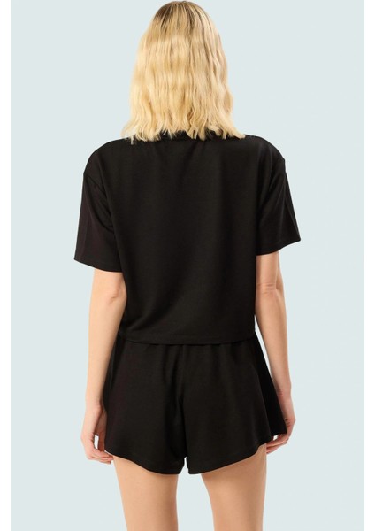 Kadın Yazlık T Shirt ve Şort Takım Yumuşak Dokulu Nefes Alabilir Örme Kumaş Rahat Şık fiyatları