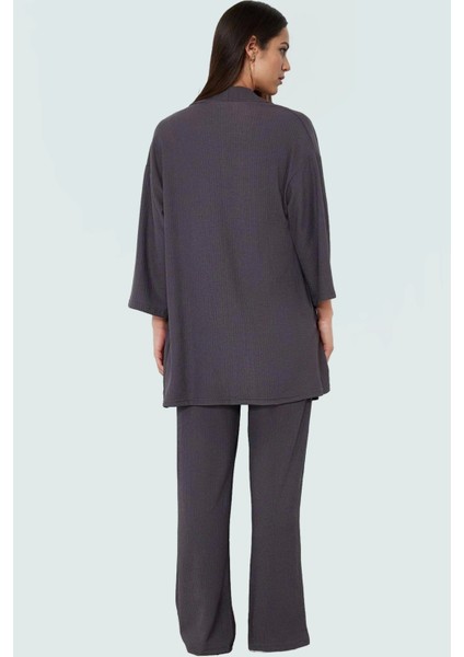 Yazlık Kadın Kimono Pantolon Takım Rahat Şık ve Çok Yönlü Trend Tasarım Modern Stil Görünüm modelleri