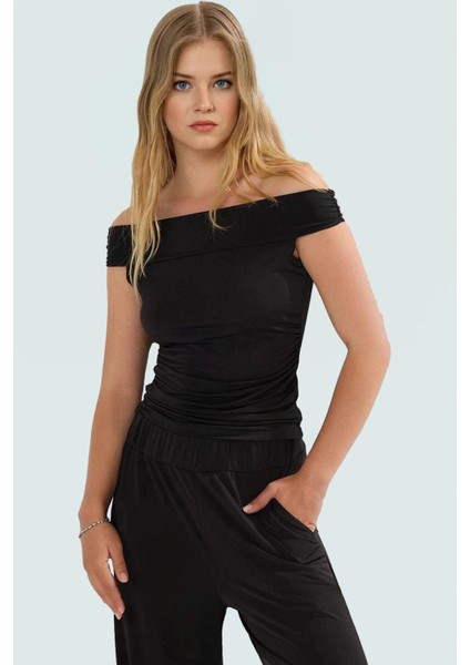 Rahat ve Şık Örme Bluz Pantolon Takım Carmen Yaka Geniş Paça Uzun Boy Mükemmel Uyum fiyatları