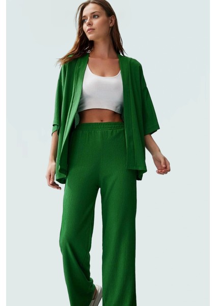 Yazlık Kadın Kimono Pantolon Takım Rahat Şık ve Çok Yönlü Trend Tasarım Modern Stil Görünüm