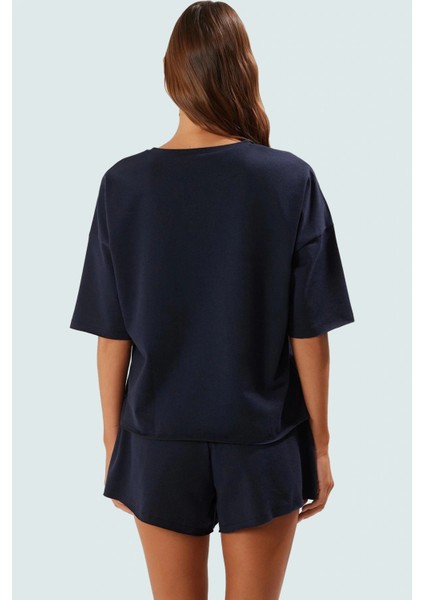 Rahat Kesim Örme Şortlu Takım Yaz Günleri Için Mükemmel Uyum ve Şık Kaliteli Işçilik modelleri