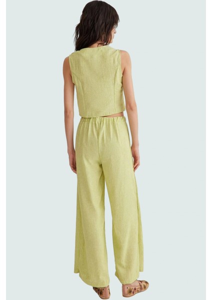 Dokuma Polyester Yazlık Takım Elbise Rahat Kesim Geniş Paça V Yaka Özel Tasarım Şık Görünüm fiyatları