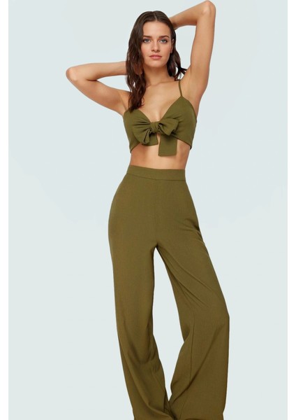 Plaj Şıklığı Crinkle Dokuma Bluz Pantolon Takımı Modern Stil Rahat ve Şık Görünüm fiyatları