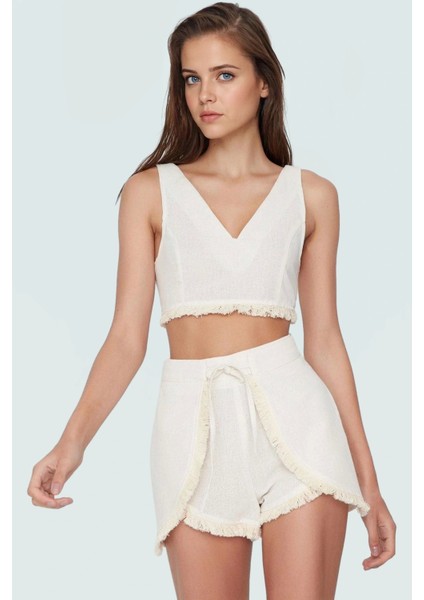 Keten Görünümlü Şık Plaj Takımı V Yaka Bluz ve Boru Paça Şort Rahat Kullanım fiyatları