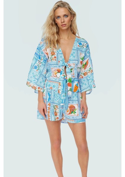 Rahat Pamuklu V Yaka Plaj Takımı Tropikal Desenli Şort ve Gömlek Trend Tasarım Şık