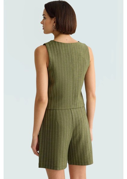 Rahat ve Şık Yazlık Ikili Takım Viskon Süprem Yelek Şort Trend Tasarım Seçkin Malzeme Modern Stil modelleri