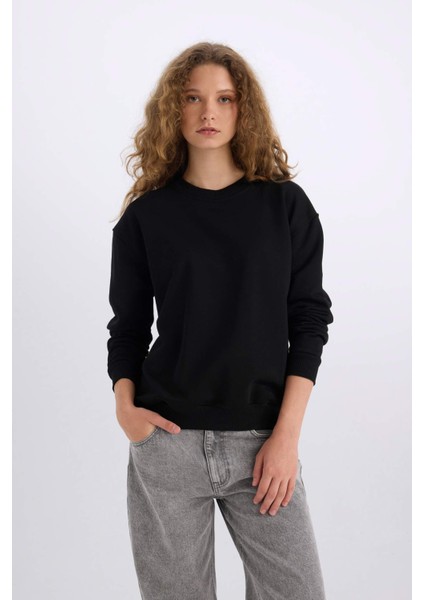 Oversize Geniş Kalıp Bisiklet Yaka Basic Düz Kalın Sweatshirt E3859AX24WN