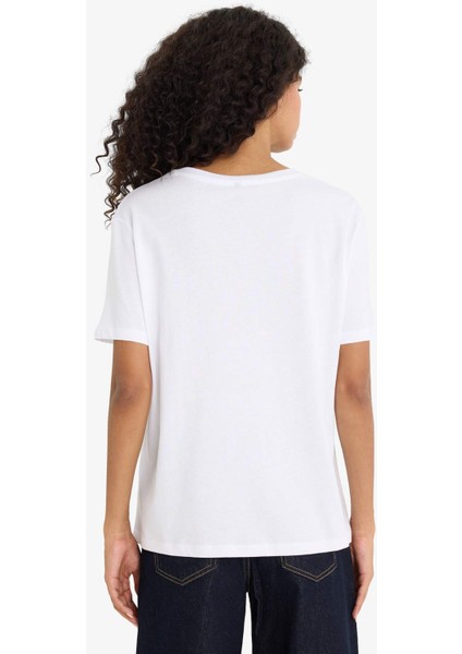 Regular Fit Bisiklet Yaka Basic Düz Penye Kısa Kollu Beyaz Tişört W9584AZ25AU