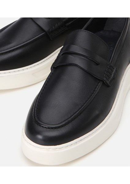 02AYH305430A100 ERKEK Deri Siyah Topuk Detaylı Şık Günlük Loafer modelleri