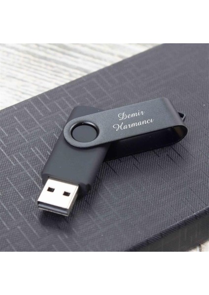 Kişiye Özel Kutulu Kalem ve USB Flash Bellek Seti modelleri