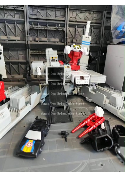 Dönüşüm Metroplex Ko G1 Üç Dönüşüm Canavar Dinobot 5'i 1 Arada Aksiyon Figürleri Oyuncak Hediye Koleksiyonu (Yurt Dışından) fırsatları