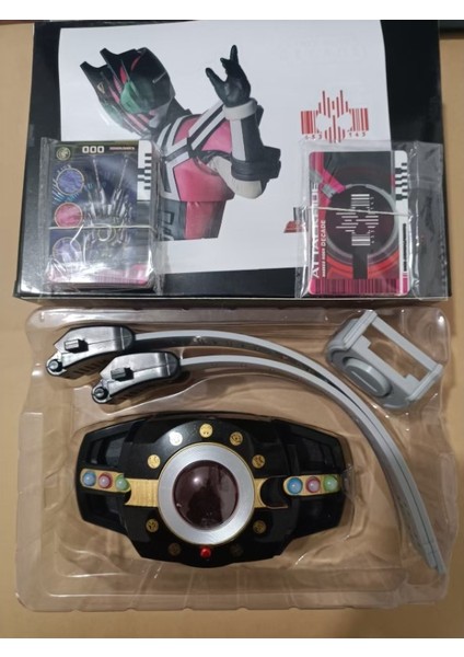 Yerli Kamen Rider Imparator Kemer On Yıl Koyu Beyaz Imparator Macenta Dx Dönüşüm Sürücü Aksiyon Figürü Oyuncak Koleksiyonu Hediye (Yurt Dışından) fırsatları
