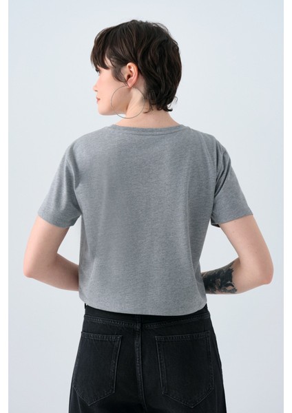 Kadın Tişört modelleri