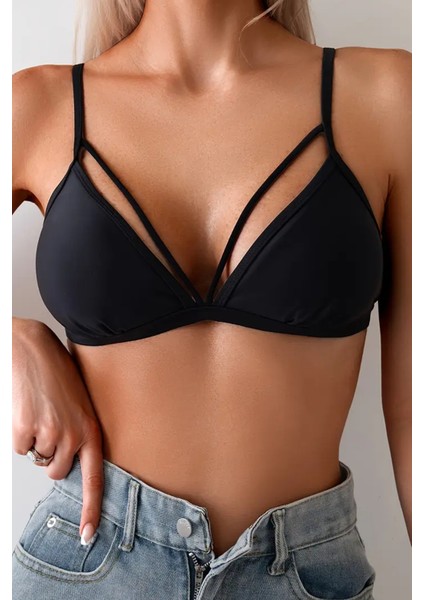 Metal Kopçalı Şık Bikini Üstü (Çıkartılabilir Kaplı)