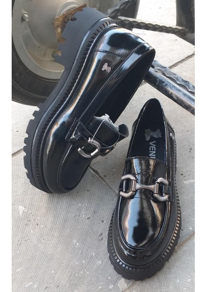 Venüs 2411531Y Kadın Hakiki Deri Kalın Tabanlı Loafer Günlük Ayakkabı fırsatları