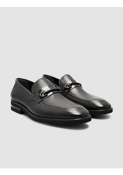 %100 Hakiki Deri Siyah Toka Detaylı Erkek Loafer fiyatları