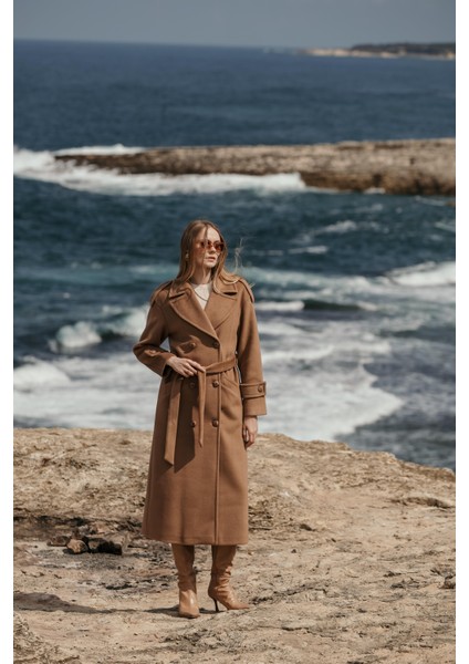 Düşük Kol Apolet Detaylı Kruvaze Oversize Kaban K. Kamel 3062