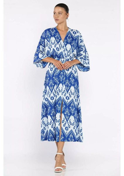 Kadın Kruvaze Yaka Bel Lastikli Yarasa Kol Yırtmaç Detaylı Desenli Elbise P-00017808