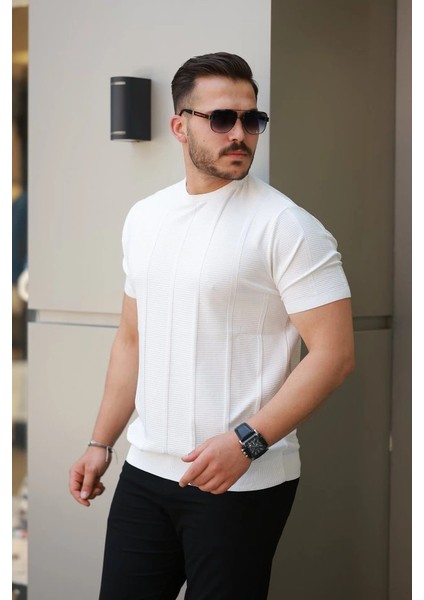 Erkek Desenli Çizgi Kabartmalı Kısa Kollu Tişört