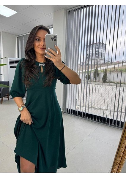 Kadın Kısa Kollu Bisiklet Yaka Fiyonk Broşlu Midi Janjan Krep Elbise indirimleri