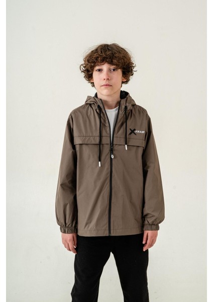 Erkek Çocuk Kapüşonlu Cepli Astarlı Mevsimlik Yağmurluk modelleri