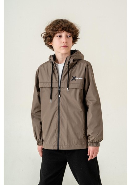 Erkek Çocuk Kapüşonlu Cepli Astarlı Mevsimlik Yağmurluk fırsatları