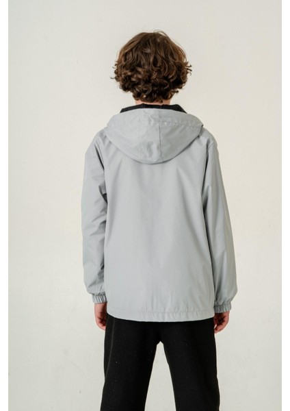 Erkek Çocuk Kapüşonlu Cepli Astarlı Mevsimlik Yağmurluk indirimleri