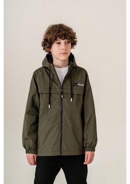 Erkek Çocuk Kapüşonlu Cepli Astarlı Mevsimlik Yağmurluk modelleri