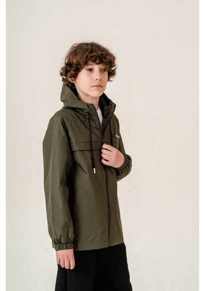 Erkek Çocuk Kapüşonlu Cepli Astarlı Mevsimlik Yağmurluk indirimleri