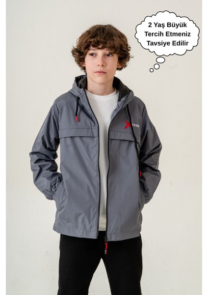 Erkek Çocuk Kapüşonlu Cepli Astarlı Mevsimlik Yağmurluk