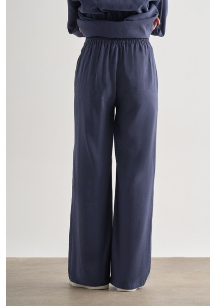 Lacivert Rahat Kesim Geniş Paçalı Modal Pantolon fırsatları